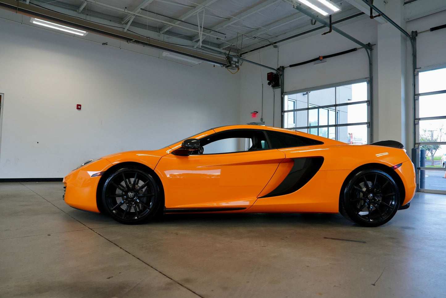 2012 McLaren MP4-12C *CALL FOR PRICE*