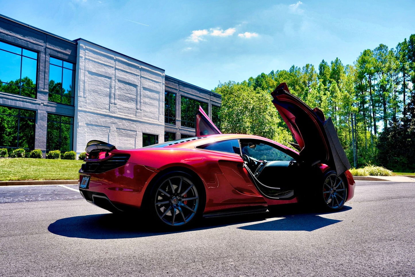 2012 McLaren MP4-12C *CALL FOR PRICE*