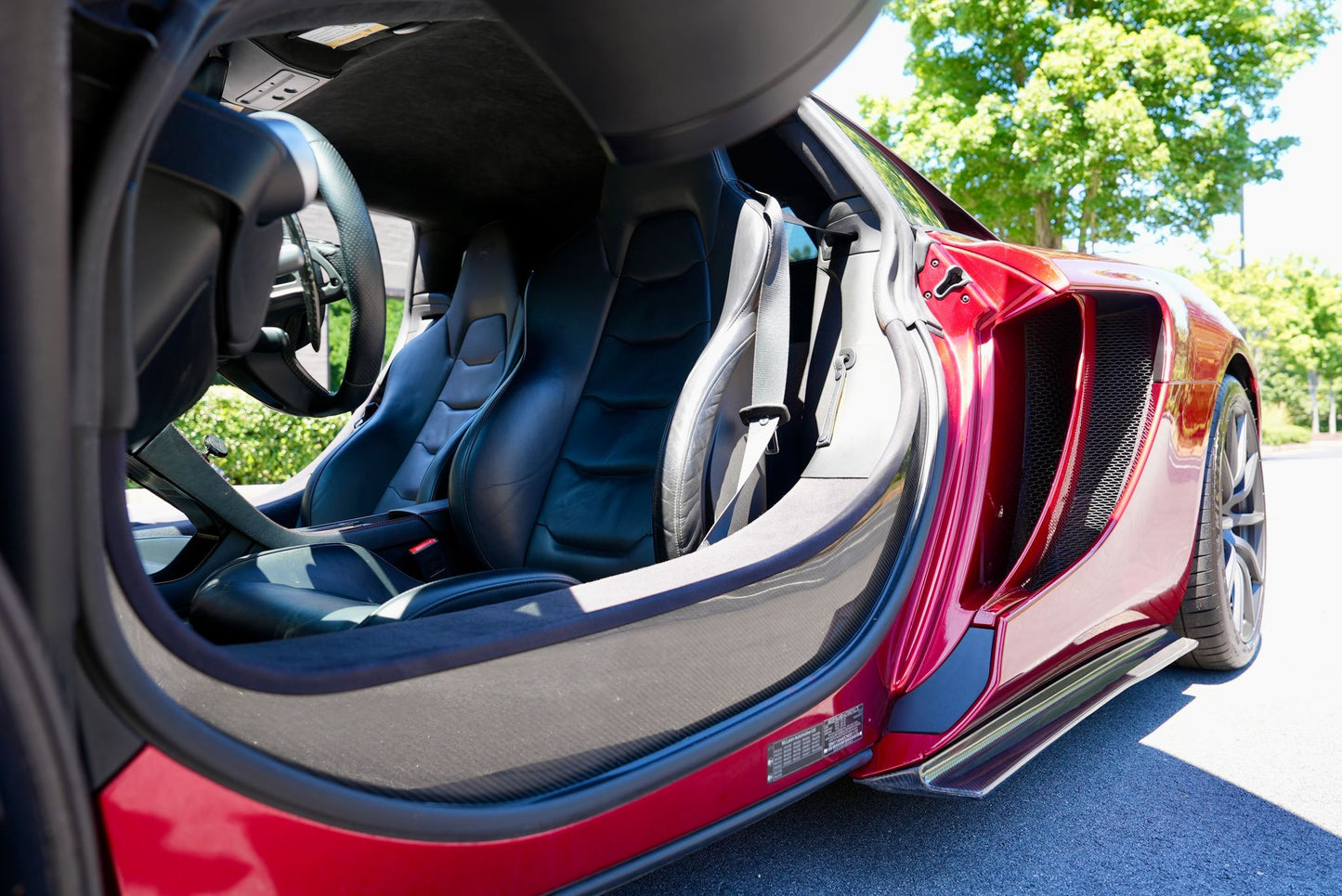 2012 McLaren MP4-12C *CALL FOR PRICE*